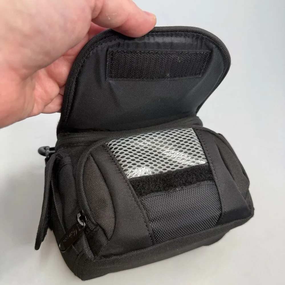 LowePro Edit 110 Protective Camera Bag Padded Carrying Case Black 8x6x4 EUC